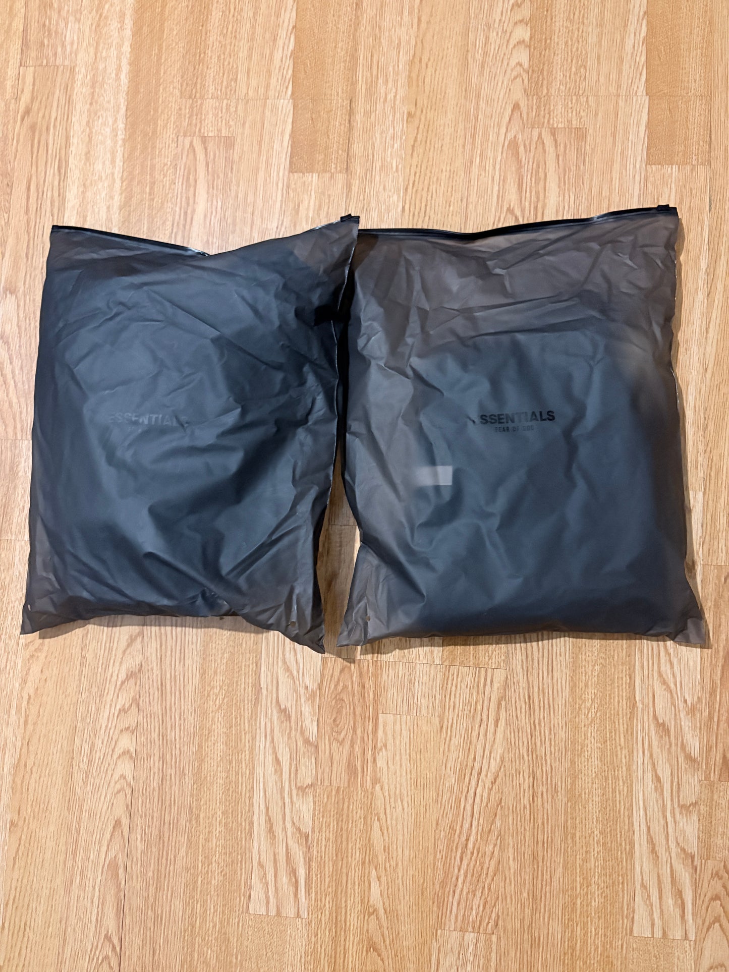 Essential FOG 1977 Black Iron Tracksuit Size Small